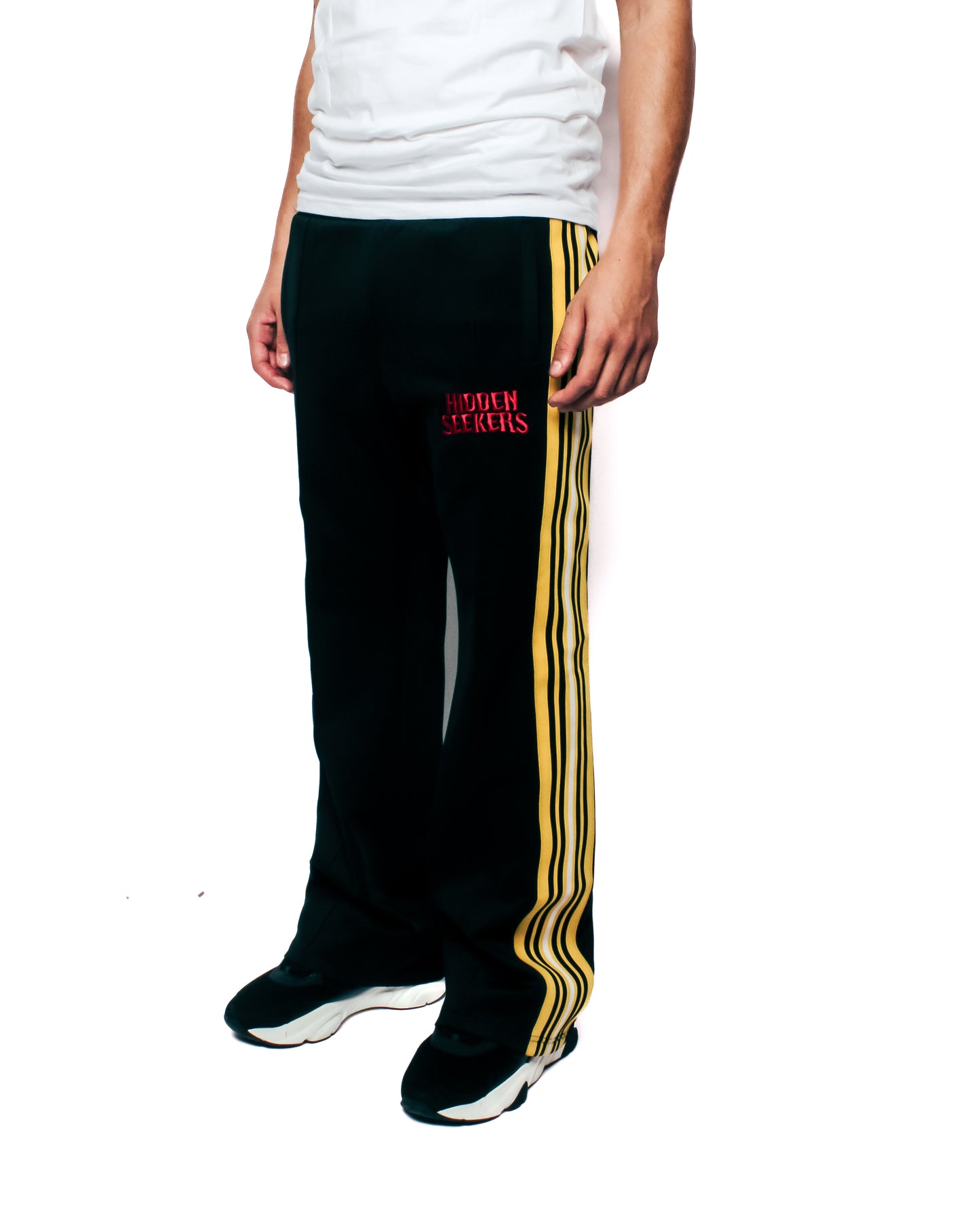 SEEKERS’ TRACKPANTS